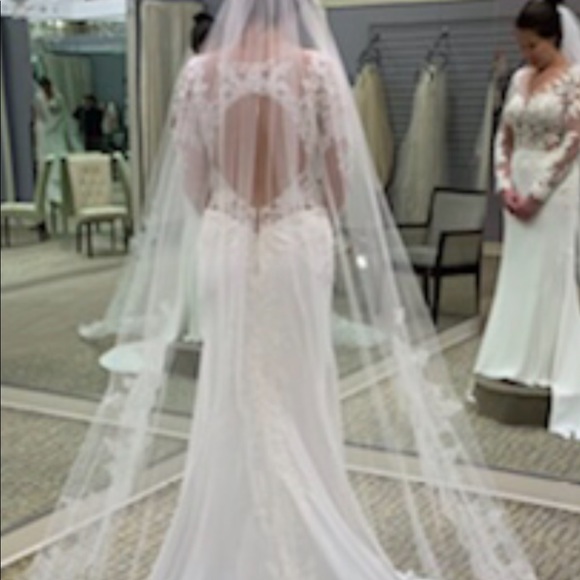 Mori Lee 5609 size 8 ivory - Picture 6 of 6